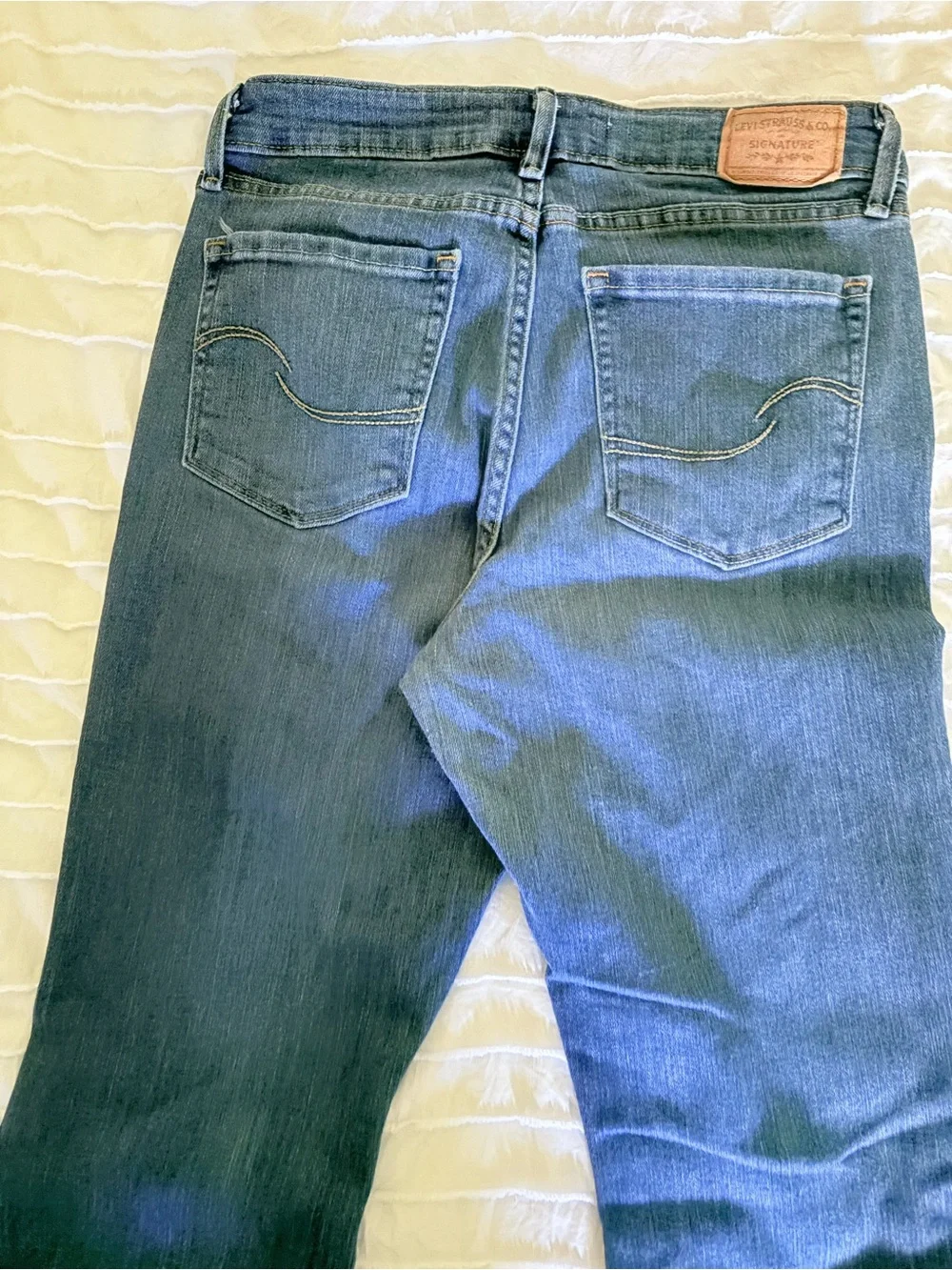 Levi Strauss & Co Signature Mid Rise Bootcut Size 4 - Picture 4 of 15